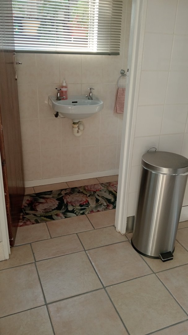 2 Bedroom Property for Sale in Lavender Hill Western Cape